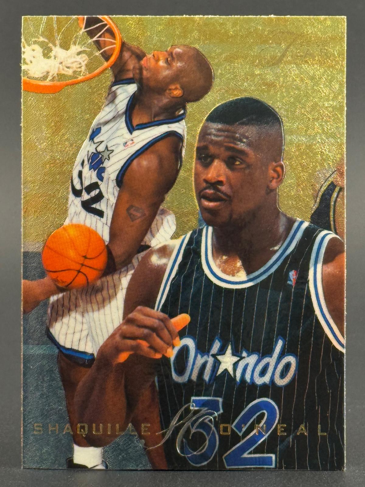 Shaquille O'Neal 1995-96 Flair #97 front