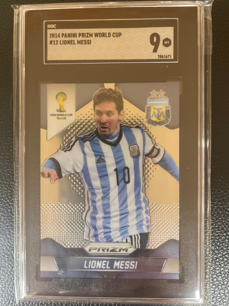2014 Panini Prizm World Cup #12 Lionel Messi. SGC 9