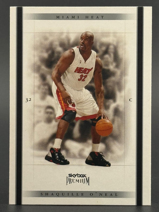 Shaquille O'Neal 2004-05 SkyBox Premium #52 front