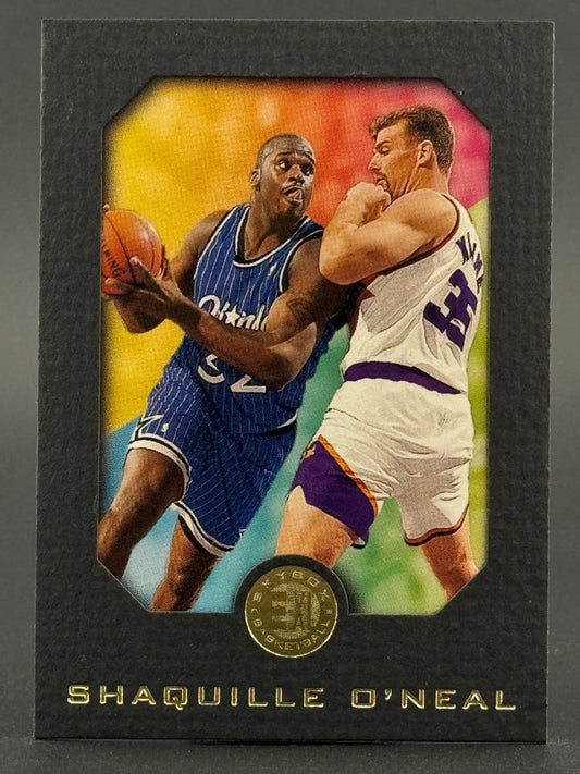 Shaquille O'Neal 1995-96 SkyBox E-XL #60 front