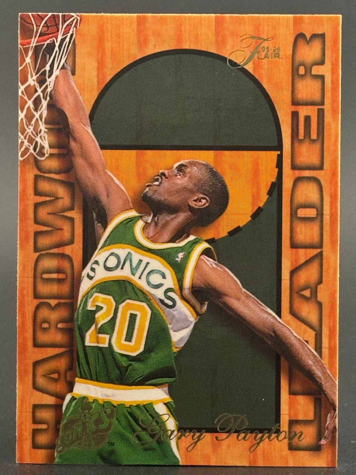Gary Payton 1995-96 Fleer #25 of 27  Flair Hardwood Leader Numbered /27 front