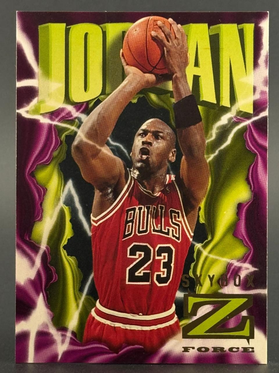 Michael Jordan 1996 SkyBox Z-Force basketball card.