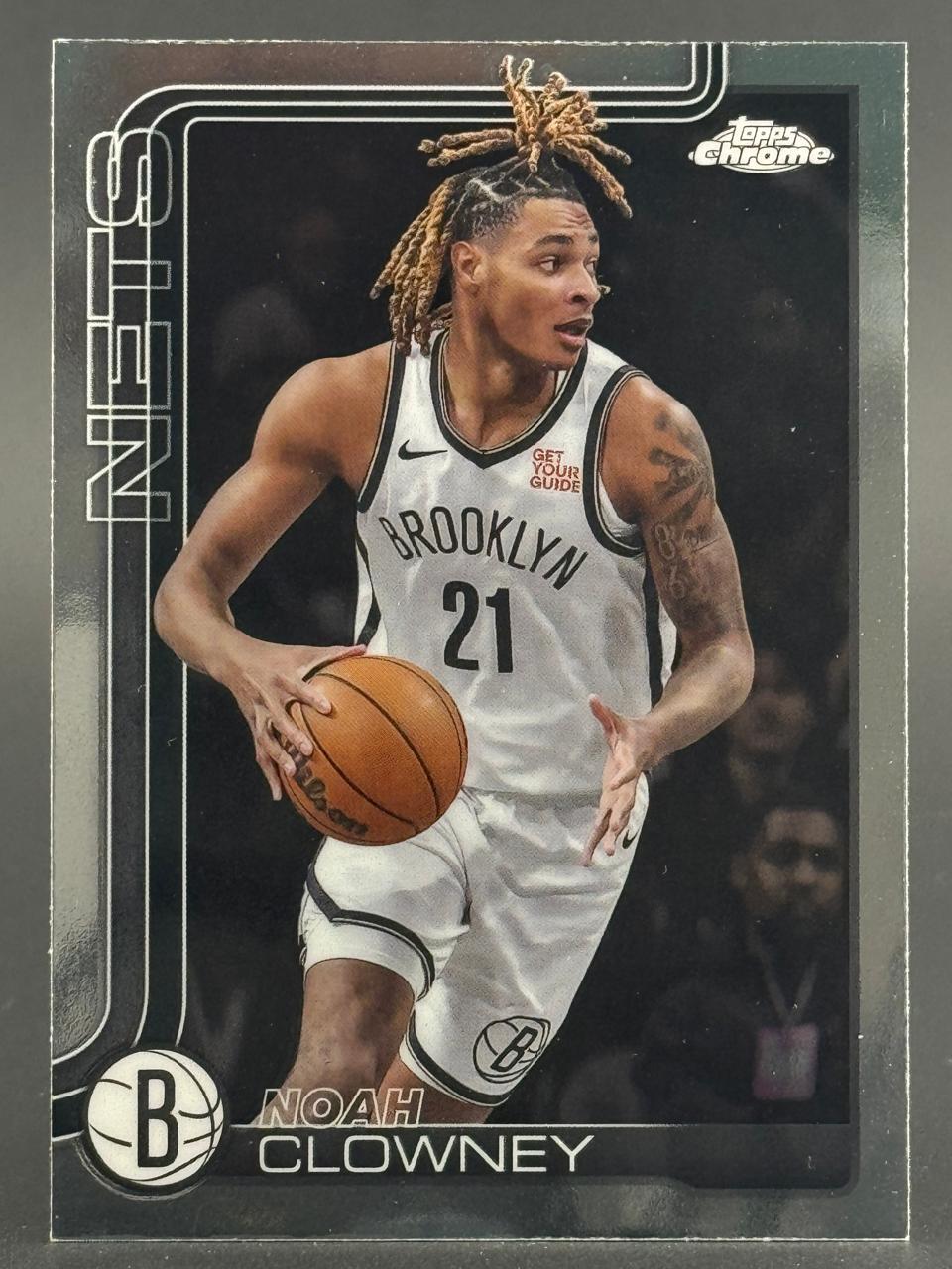 Noah Clowney Topps Chrome basketball card, Brooklyn Nets.