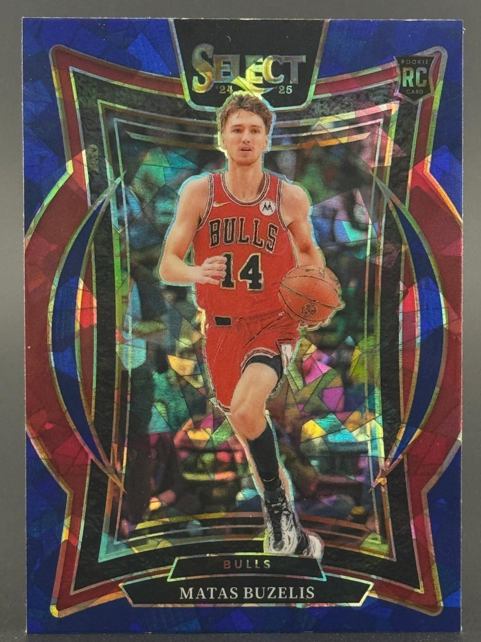 2024-25 Select Matas Buzelis RC basketball card (#14) showing him dribbling in a Bulls uniform.
