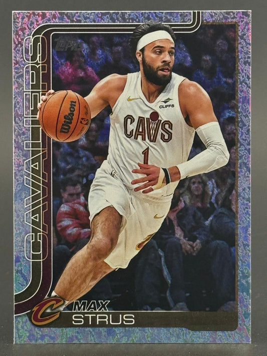 Max Strus basketball trading card.