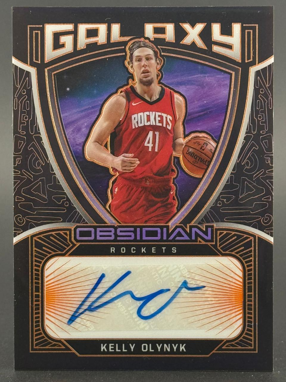 Kelly Olynyk 2020-21 Panini Obsidian Galaxy Autograph card #41 in Rockets uniform.