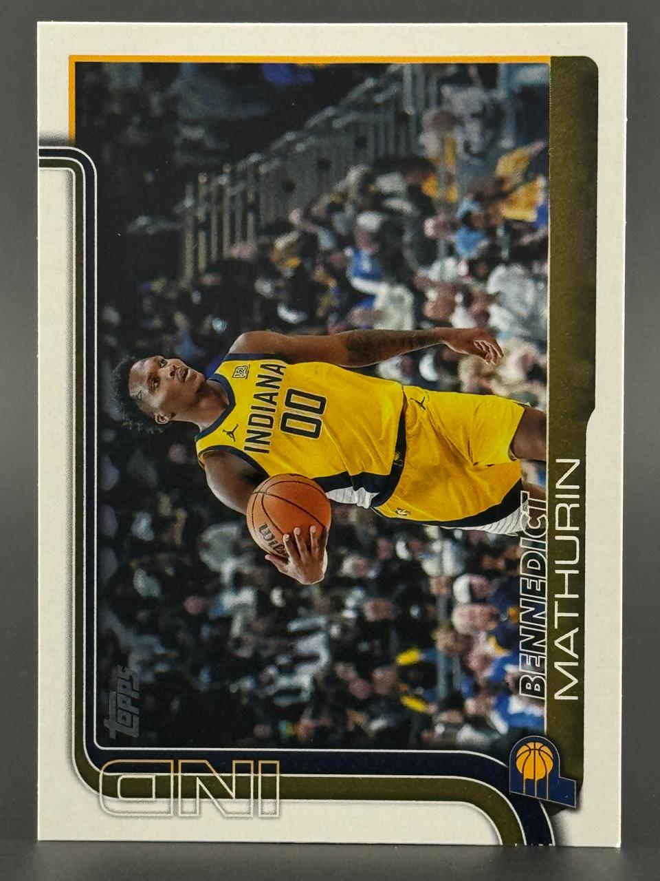 Trading card of Bennedict Mathurin, Topps Indiana Pacers, holding a basketball.