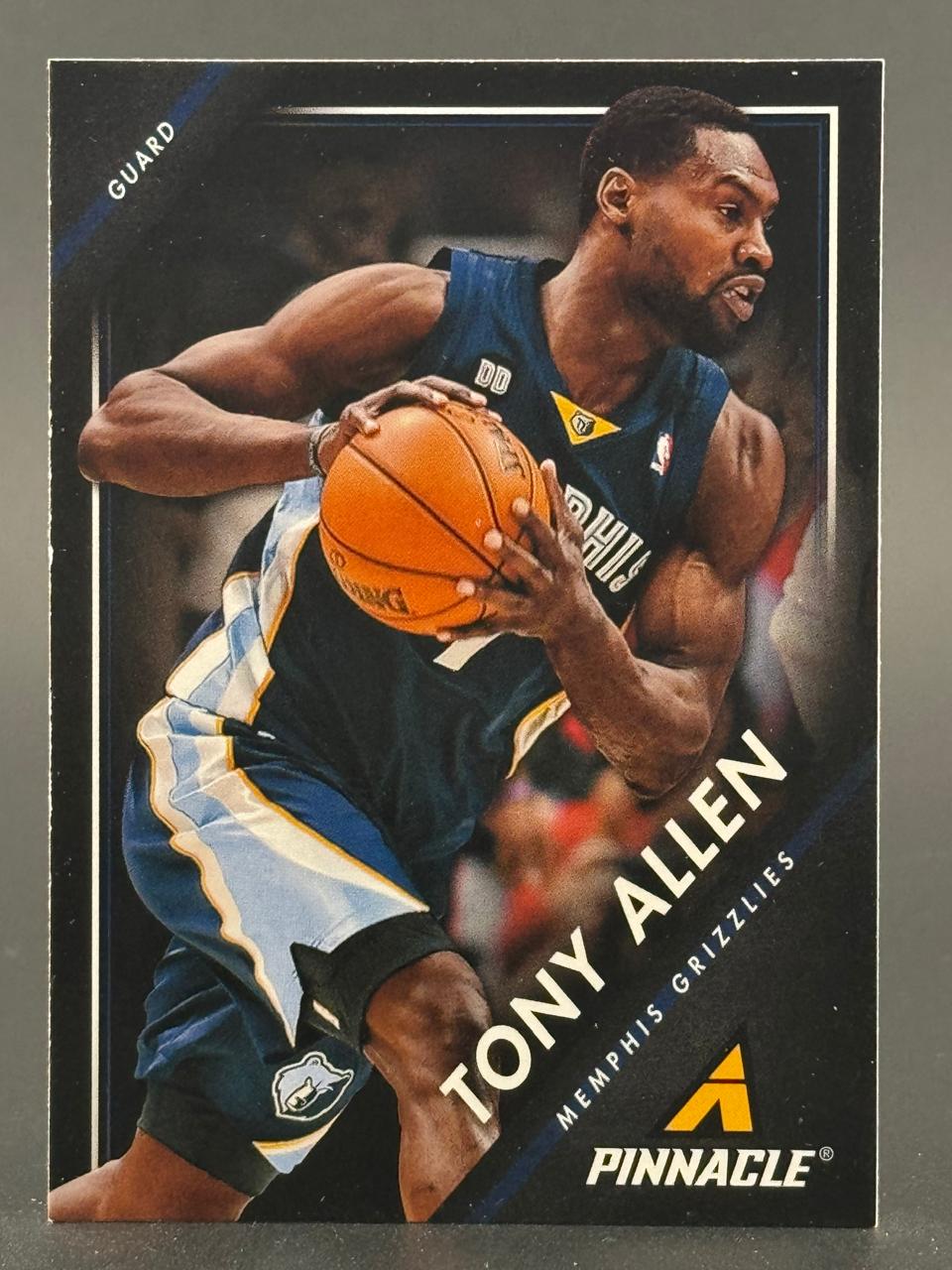 Tony Allen basketball card, Pinnacle Memphis Grizzlies, holding a basketball.