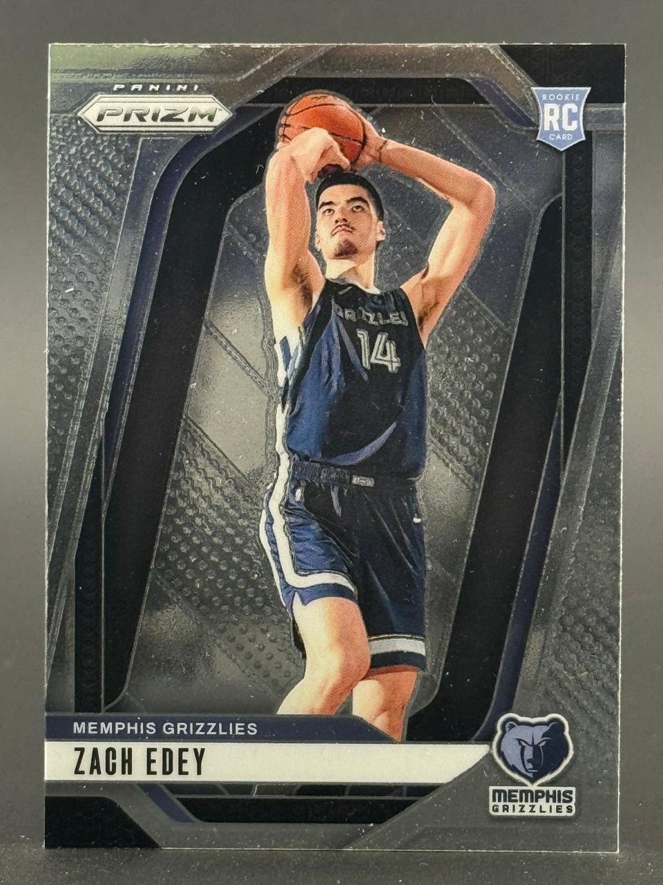 Zach Edey Panini Prizm rookie basketball card with the Memphis Grizzlies.