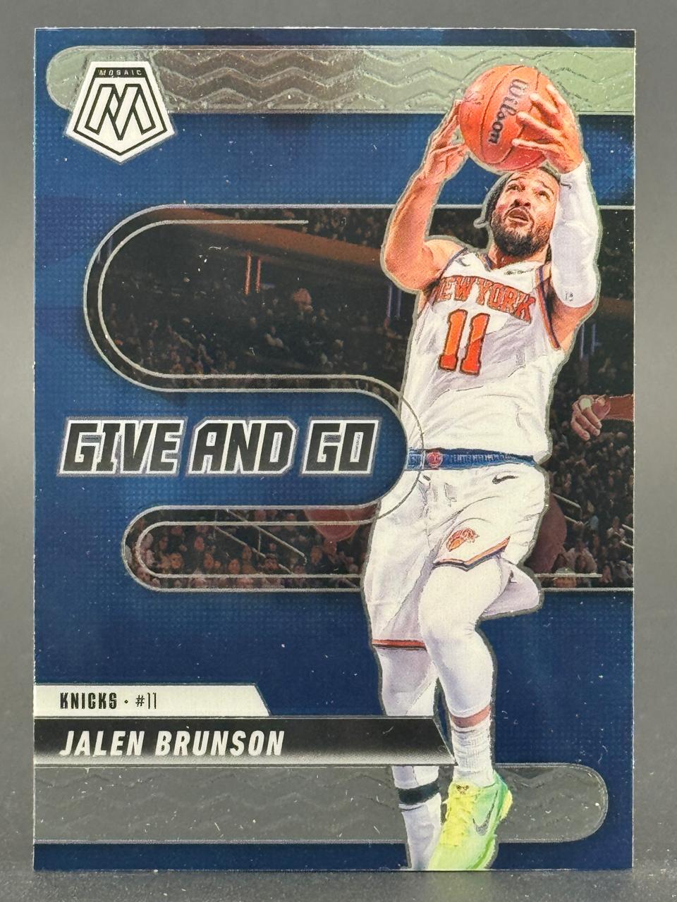 Jalen Brunson 2023-24 Panini Mosaic Give and Go trading card #11.