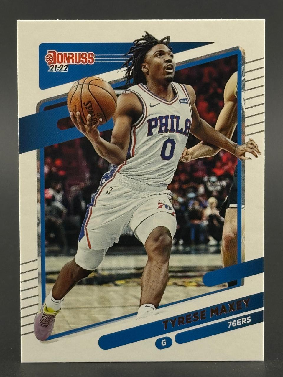21-22 Donruss Tyrese Maxey 76ers basketball card.
