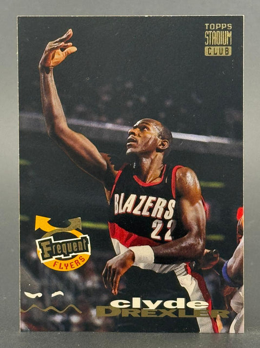 Clyde Drexler 1991-92 Topps Stadium Club Frequent Flyers basketball card.