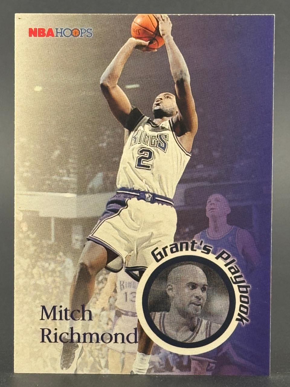 1996-97 NBA Hoops Mitch Richmond basketball card featuring a Grant's Playbook inset.