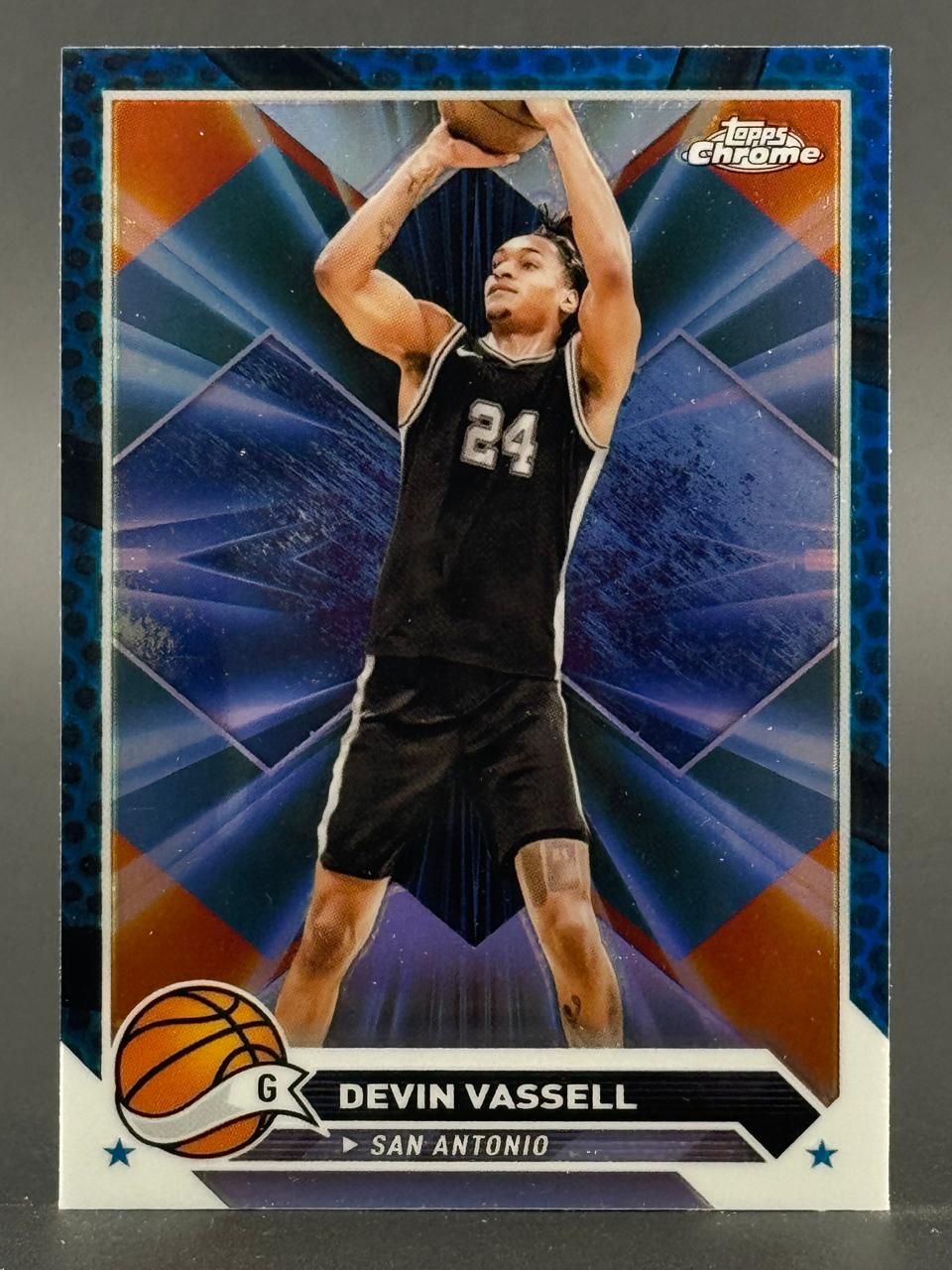 Trading card of Devin Vassell, San Antonio, Topps Chrome basketball.