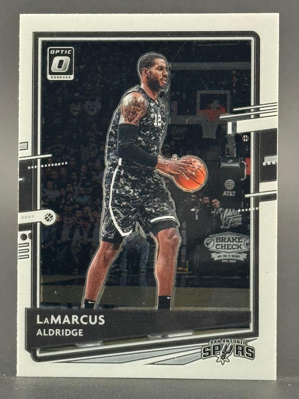 LaMarcus Aldridge 2018-19 Donruss Optic basketball trading card.