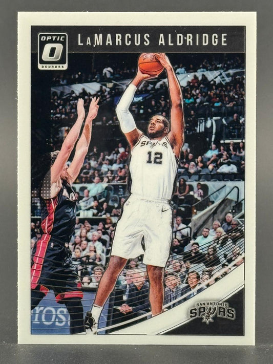 LaMarcus Aldridge 2016-17 Donruss Optic basketball trading card.