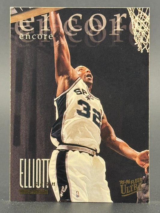 1995-96 Fleer Ultra Sean Elliott trading card, #32, showing him dunking.