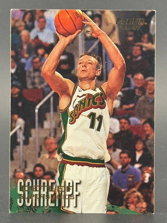 1996-97 Fleer Detlef Schrempf #11 trading card.