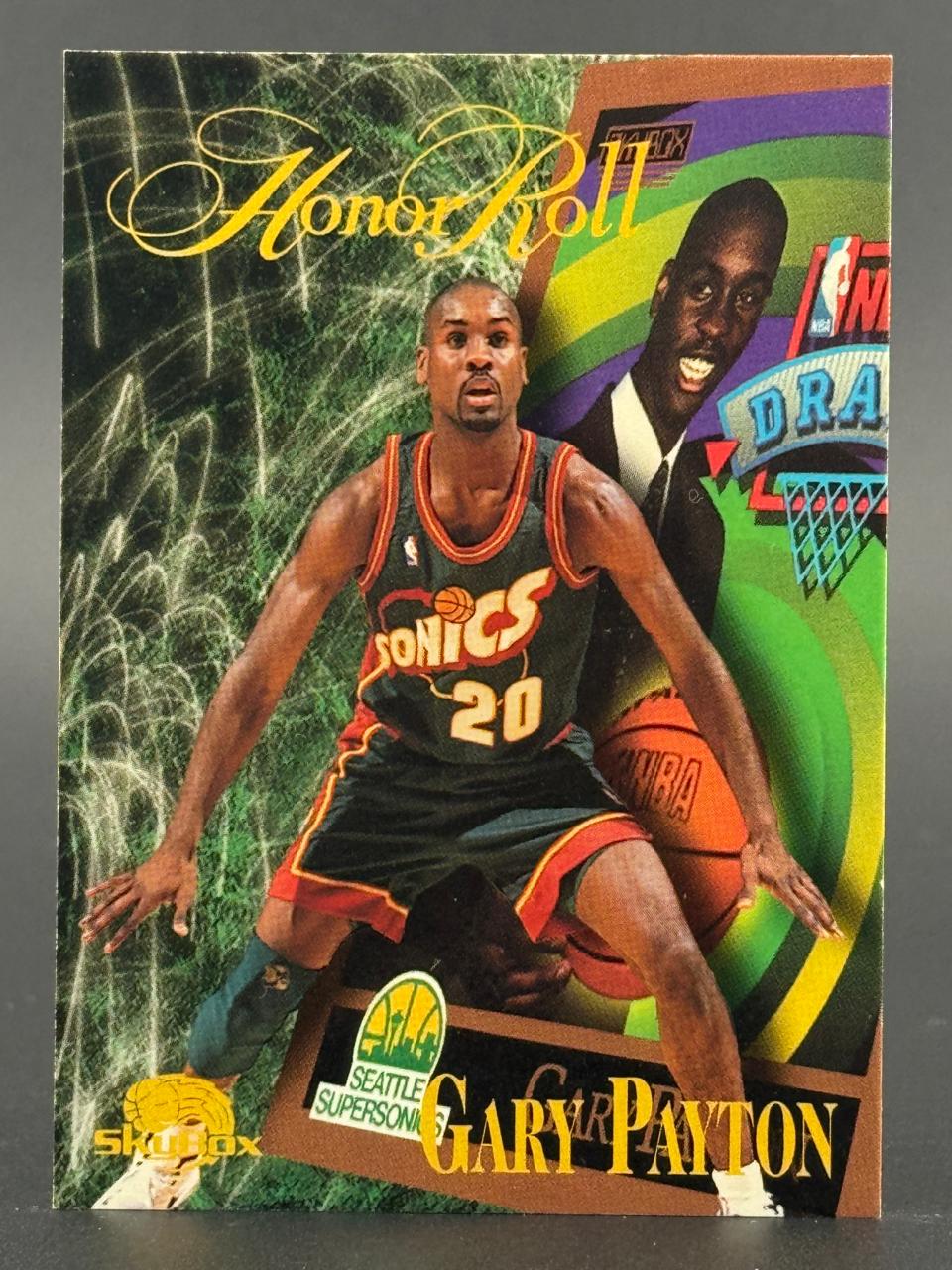 Gary Payton 1993-94 SkyBox Honor Roll basketball card.
