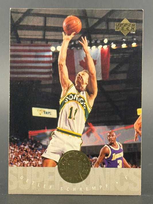 Detlef Schrempf Seattle SuperSonics basketball card, Upper Deck brand, shooting.