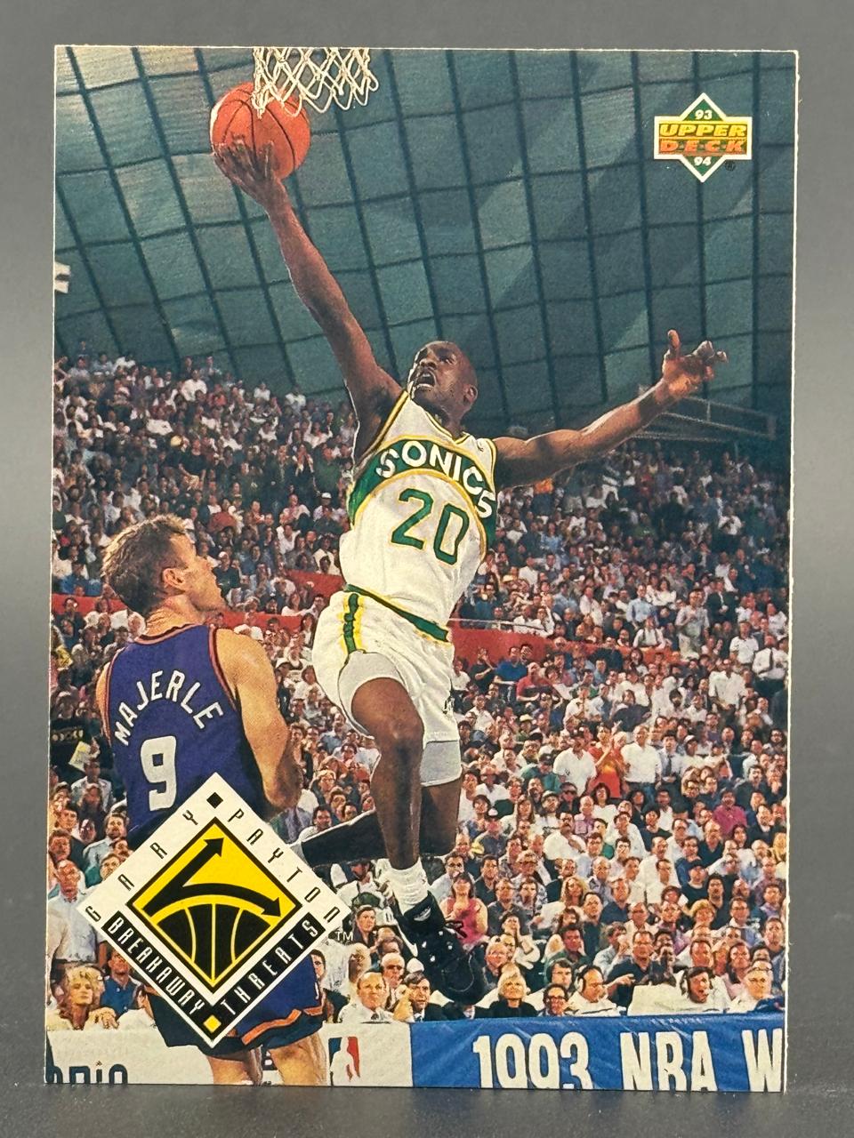 1993-94 Upper Deck Gary Payton Breakaway Threats trading card #6.