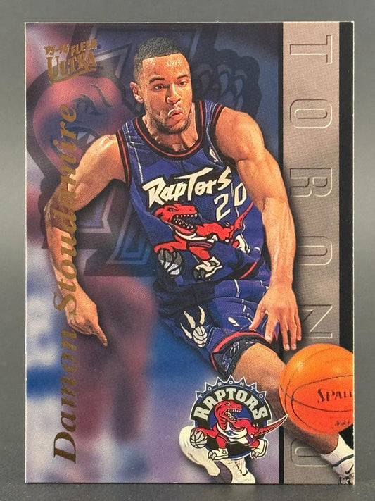 1995-96 Fleer Ultra Damon Stoudamire basketball card.