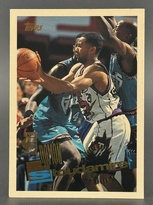 1995-96 Topps Damon Stoudamire basketball card.