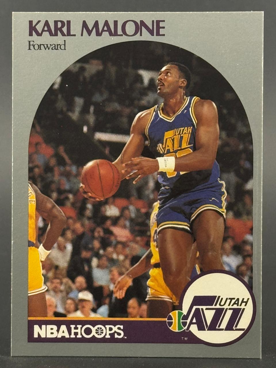 Karl Malone 1989-90 NBA Hoops basketball card.