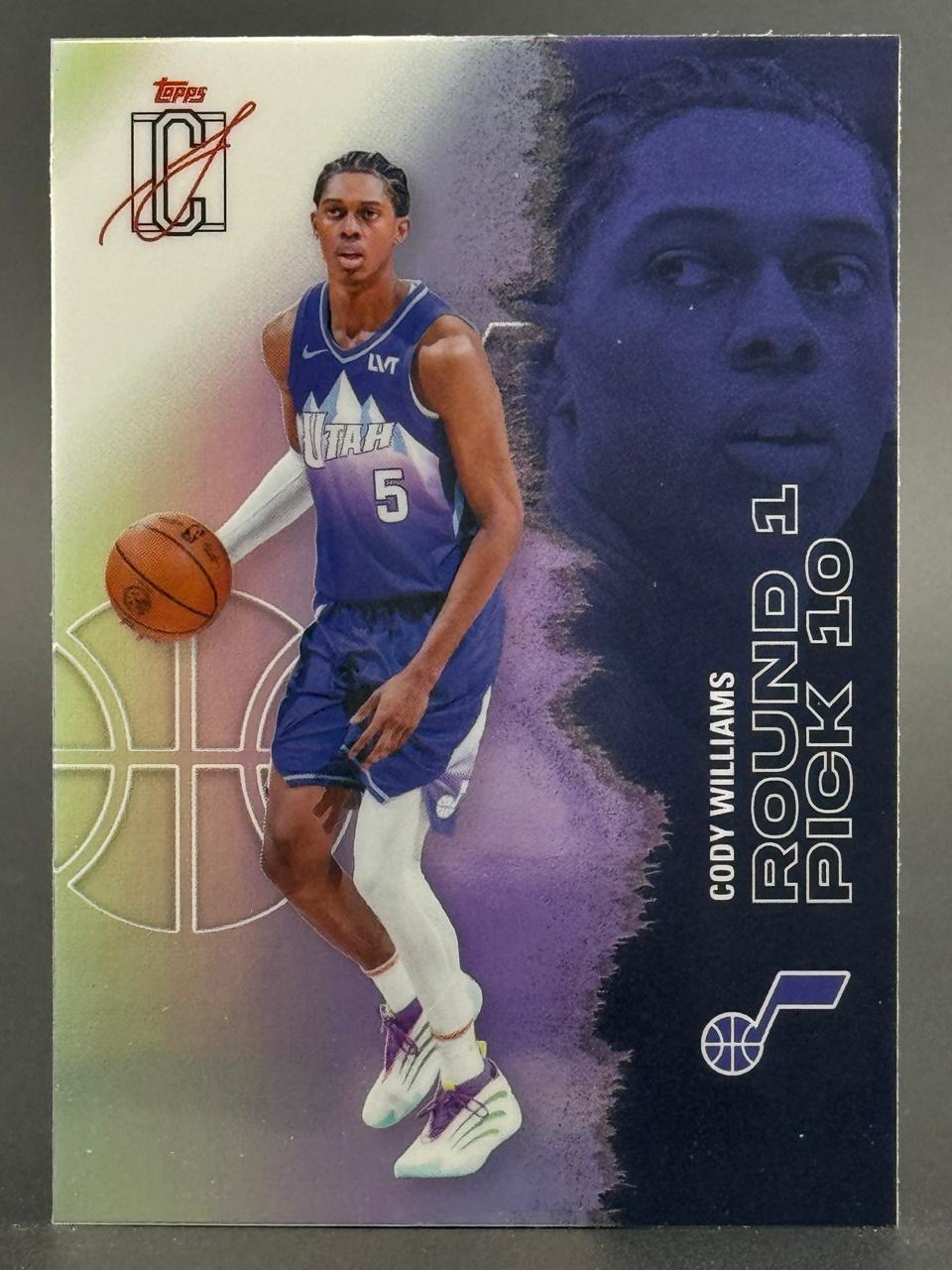 Cody Williams Topps basketball card, Round 1 Pick 10.