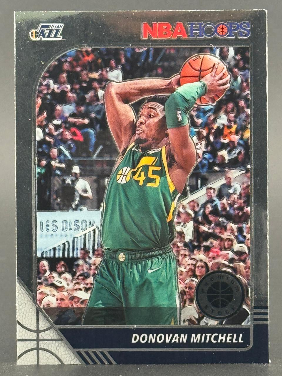 Donovan Mitchell 2018-19 NBA Hoops basketball trading card.