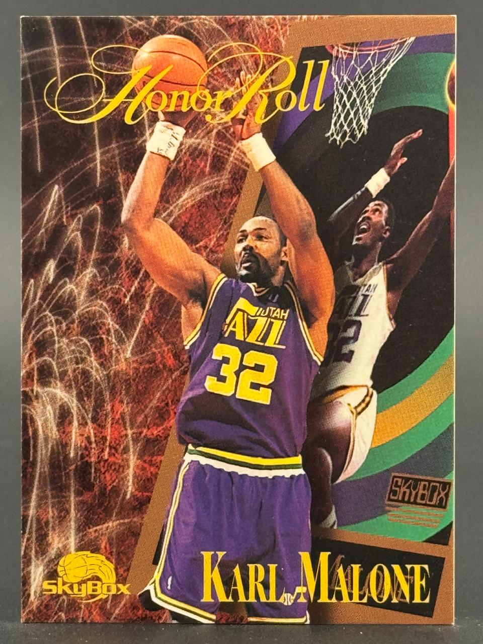 Karl Malone 1993-94 SkyBox Honor Roll basketball card.