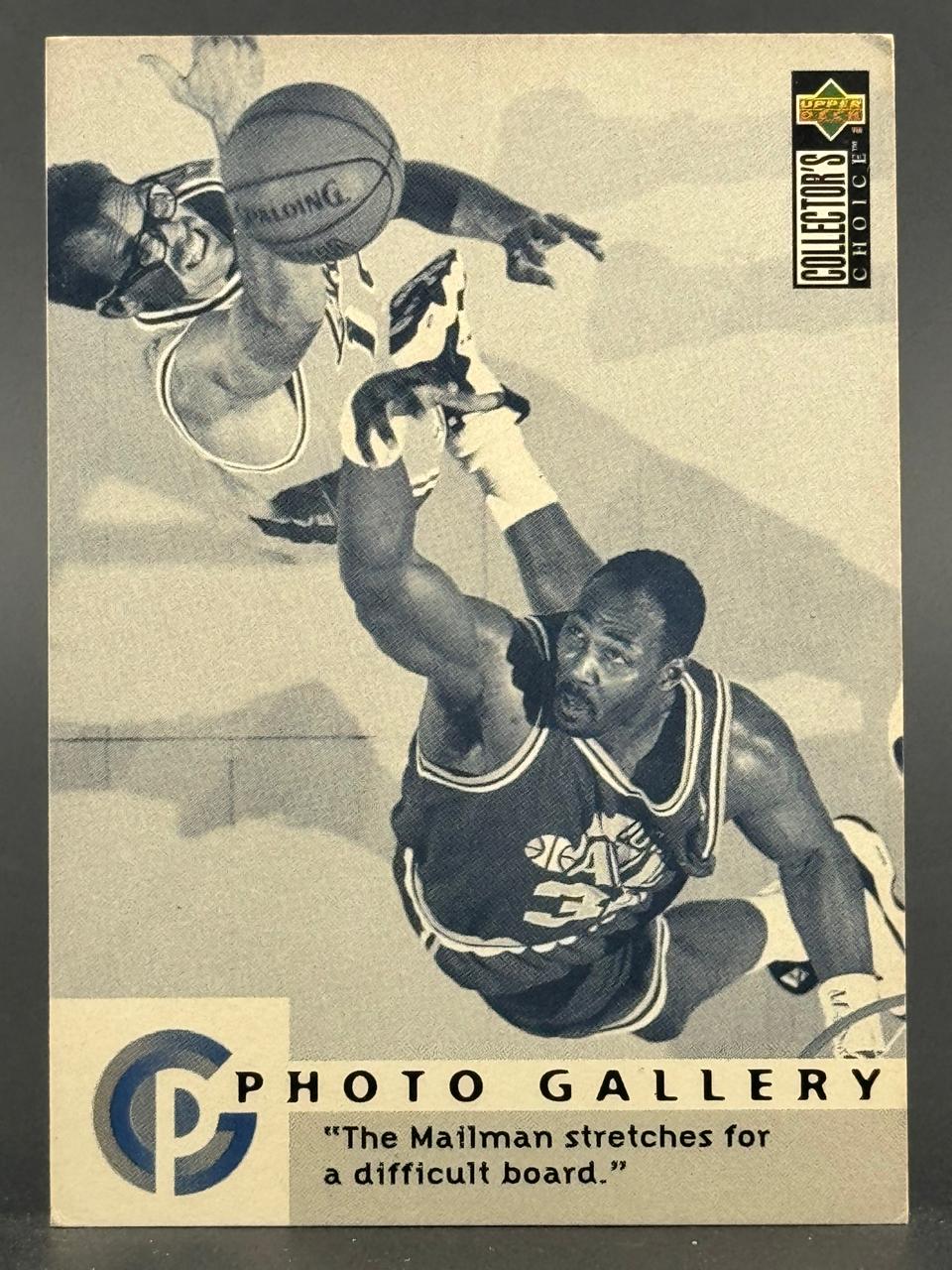 1994-95 Upper Deck Collector's Choice Karl Malone basketball card, Photo Gallery insert, #PG29.