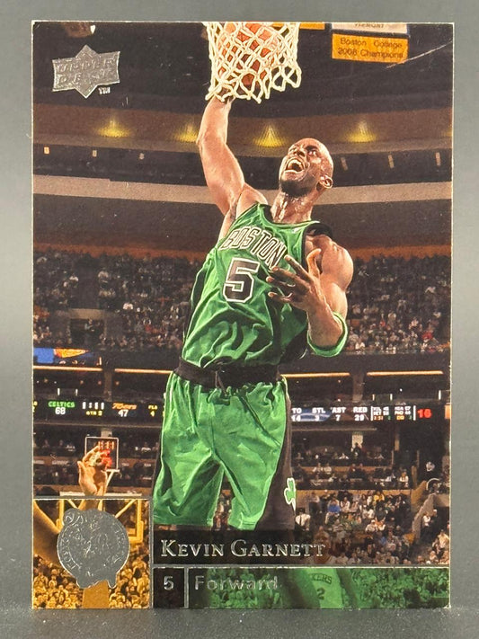 Kevin Garnett 2008 Upper Deck basketball card #5, showing him dunking in a green Boston Celtics uniform.