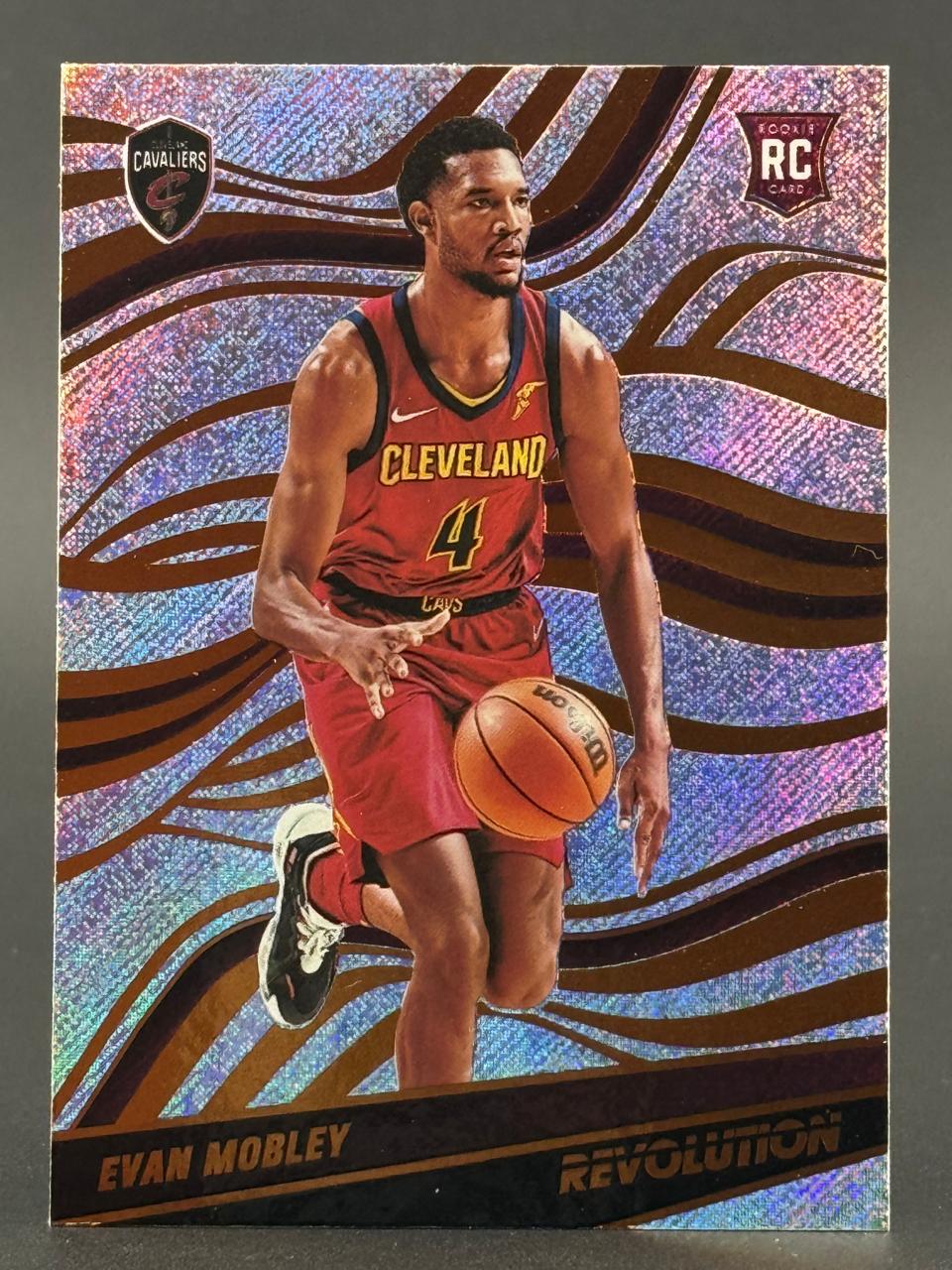 Evan Mobley 2021-22 Panini Revolution Rookie Card #115.
