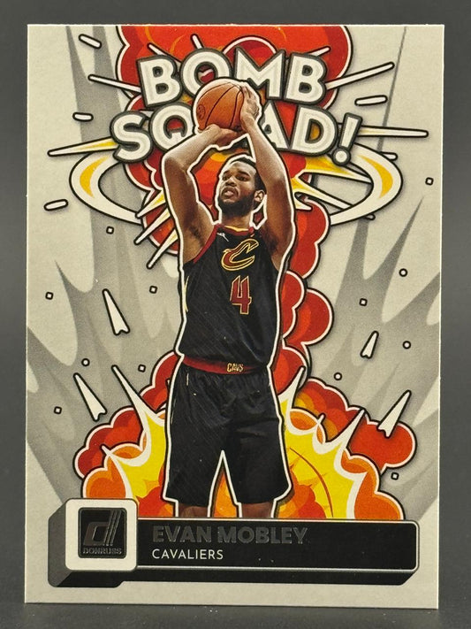Evan Mobley Cavaliers Bomb Squad trading card.