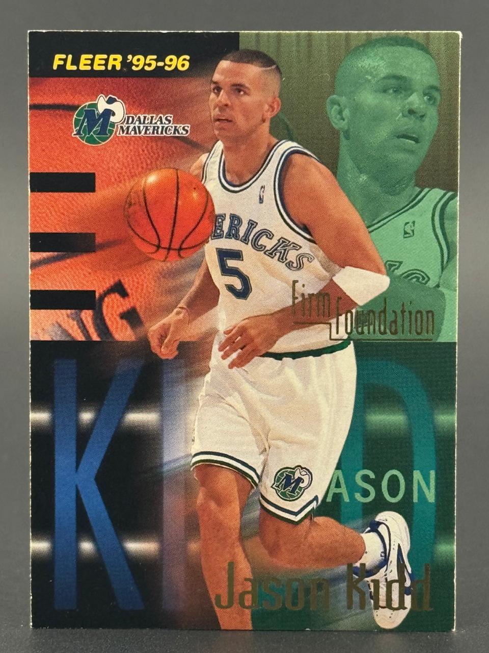 1995-96 Fleer Jason Kidd Dallas Mavericks basketball card.