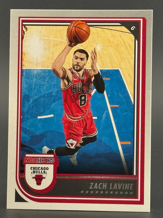 Zach LaVine 2020-21 NBA Hoops Chicago Bulls trading card.